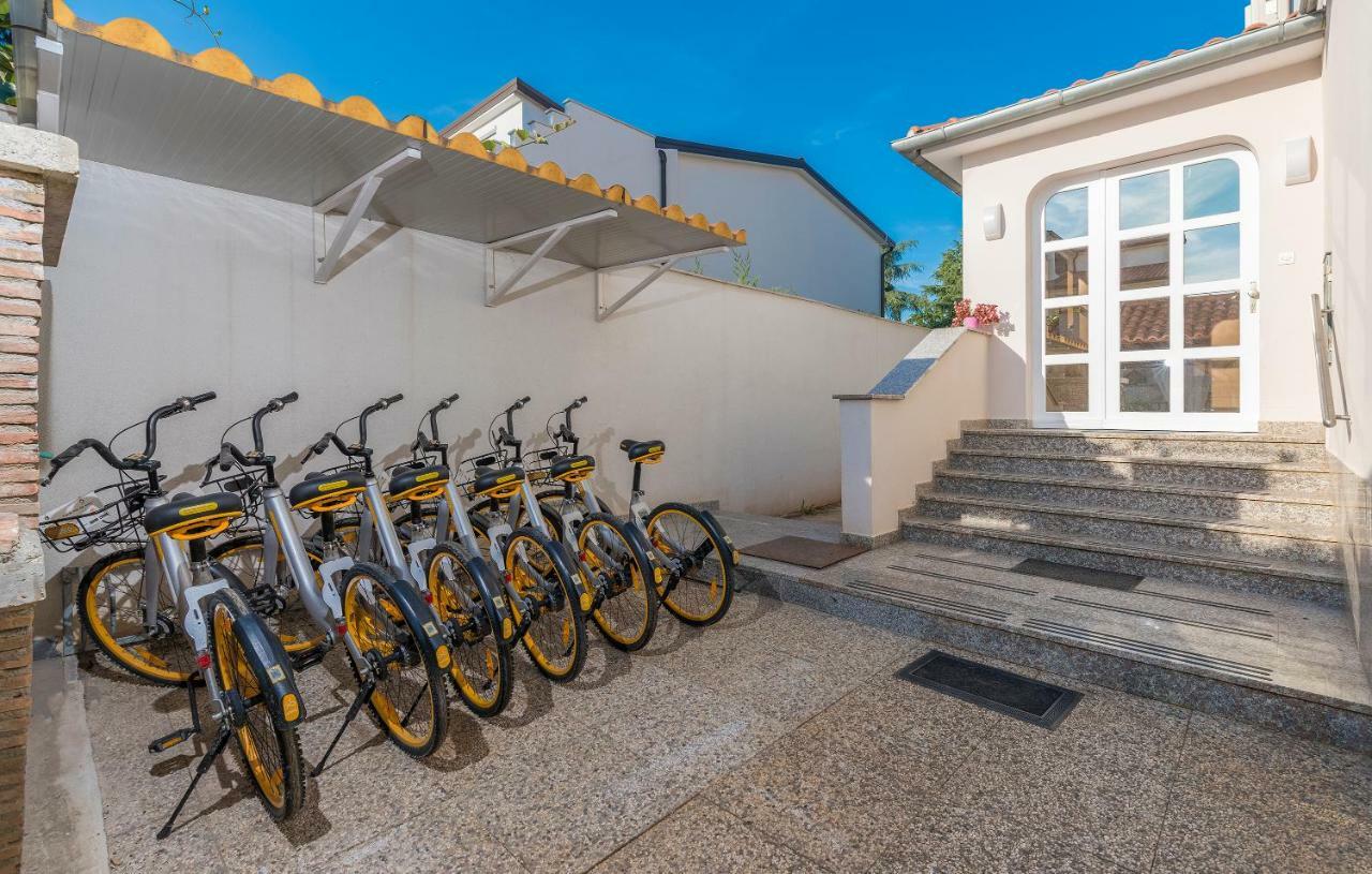 Apartments Vita Πόρετς Εξωτερικό φωτογραφία